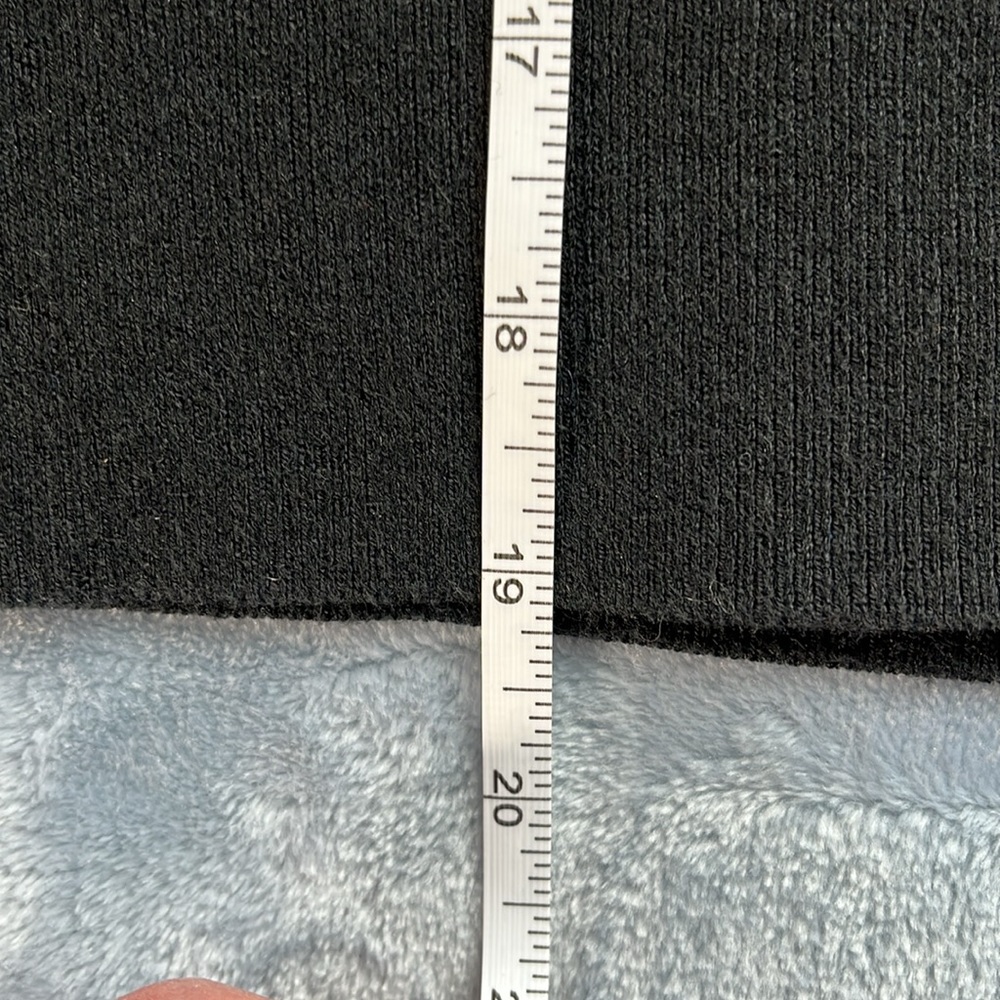 Banana Republic Black Cardigan Sweater - Picture 7 of 8